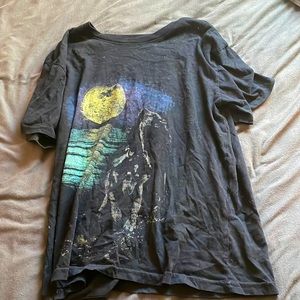 Howling Wolf Graphic Tee